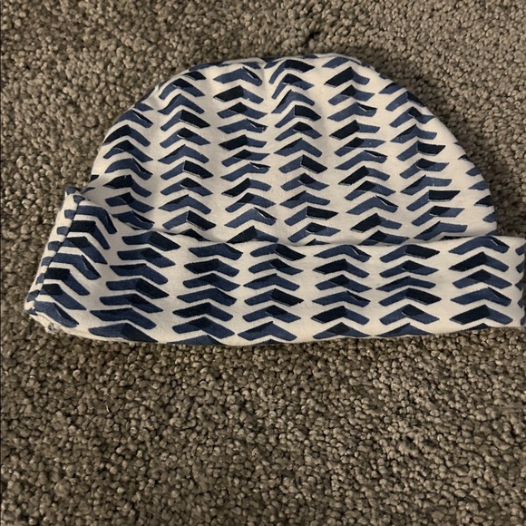 9 Carter's Assorted Baby Caps 0-6 mos clearing baby items. - Picture 6 of 7